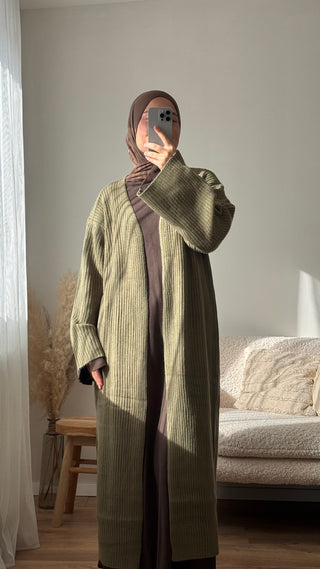 Langer Strickcardigan mit Rippmuster | Olive