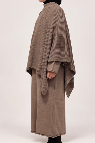Strickkleid mit Poncho | Mocha
