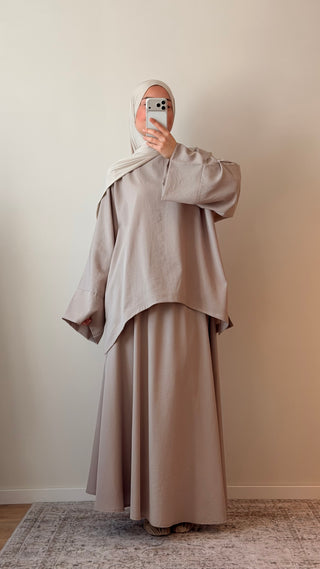 Zweiteiler mit Oversize-Oberteil und Rock