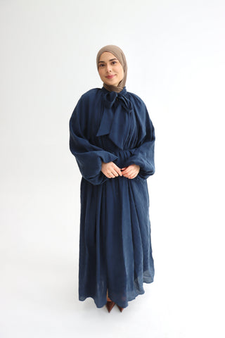 Elegantes Maxikleid mit Schalkragen in Dunkelblau