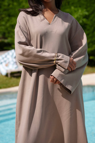 Baumwollkleid mit V-Ausschnitt | Taupe