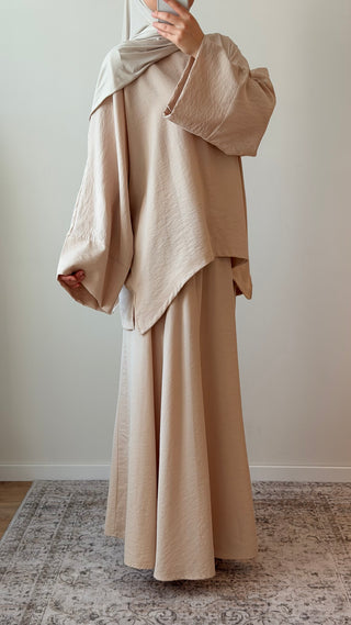 Zweiteiler mit Oversize-Oberteil und Rock