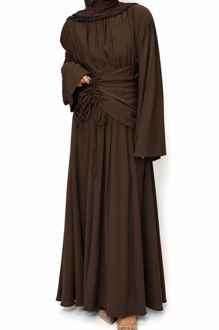Maxikleid mit Taillenraffung | Braun