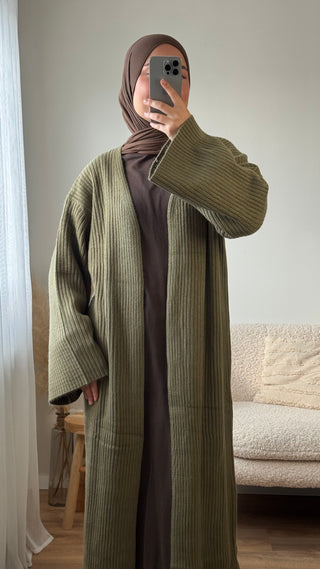 Langer Strickcardigan mit Rippmuster | Olive