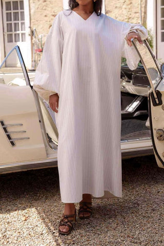 Maxikleid mit Ballonärmeln und V-Ausschnitt | Beige