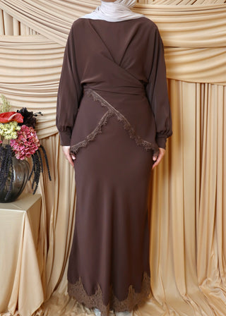 Zweiteiler mit Spitze | Braun