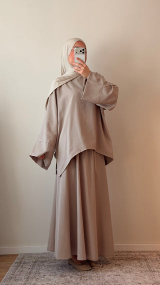 Zweiteiler mit Oversize-Oberteil und Rock