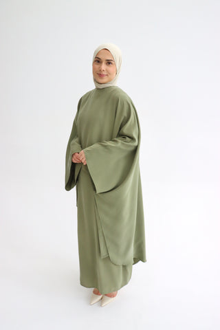 Zweiteiliges Kleid mit Cape-Design in Khaki