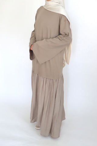 Fließendes Maxikleid in Mocha