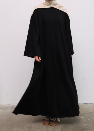 Essential abaya