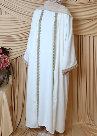 Abaya Set mit floralen Details | Weiß