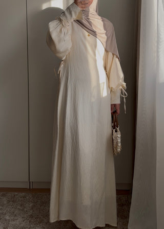 Kleid mit Schleifen Details