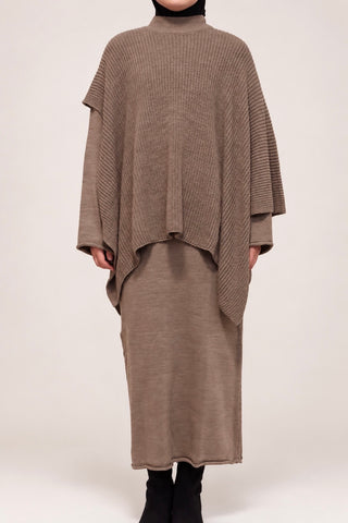 Strickkleid mit Poncho | Mocha
