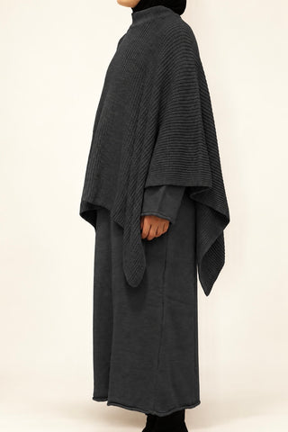 Strickkleid mit Poncho | Grau