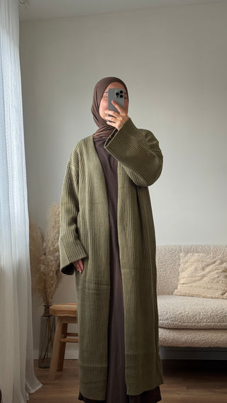 Langer Strickcardigan mit Rippmuster | Olive
