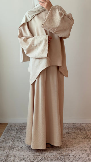Zweiteiler mit Oversize-Oberteil und Rock