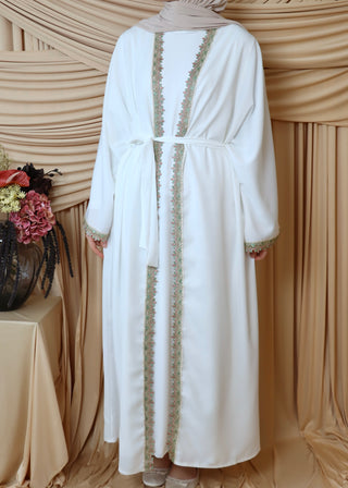 Abaya Set mit floralen Details | Weiß