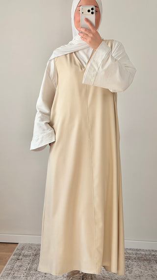 Kurzarmkleid in Beige
