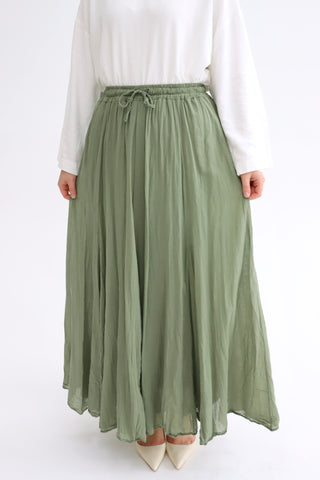 Baumwollrock mit Crinkle-Effekt in Grün