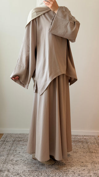 Zweiteiler mit Oversize-Oberteil und Rock