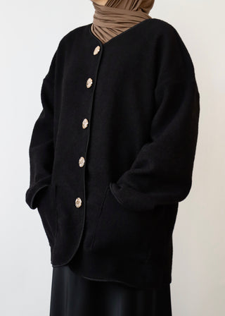 Mantel mit Knöpfen aus Teddyfleece| Black
