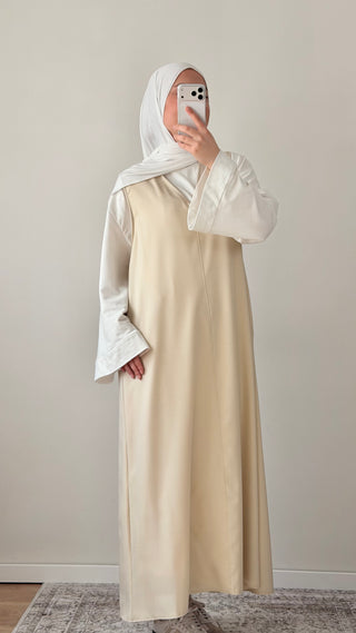 Kurzarmkleid in Beige