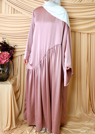 Fließendes Maxikleid mit Volant | Rosa