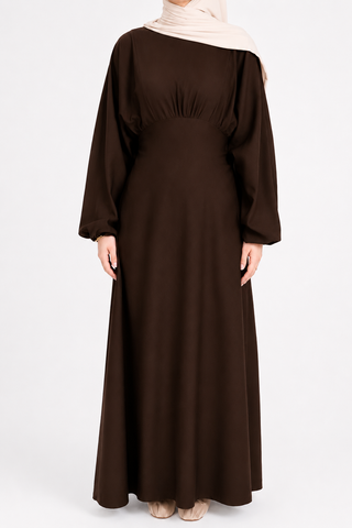 Tailliertes Kleid mit Ballonärmel